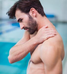 水泳肩の痛み