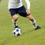 サッカー片足切り返し